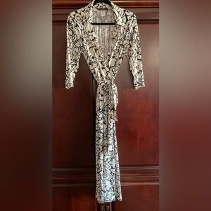 Coco Bianco Monochrome Floral Wrap Dress